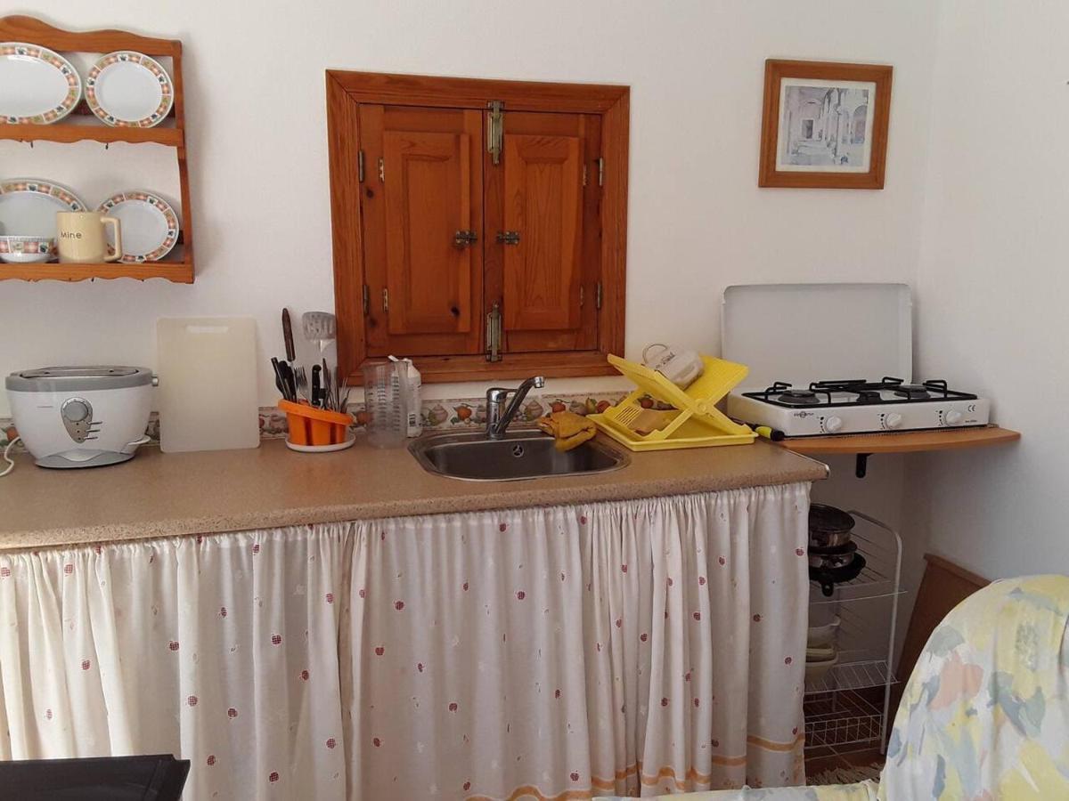 2-Bed Apartment - Sleeps 3 - Parking - Near Albox Exterior photo