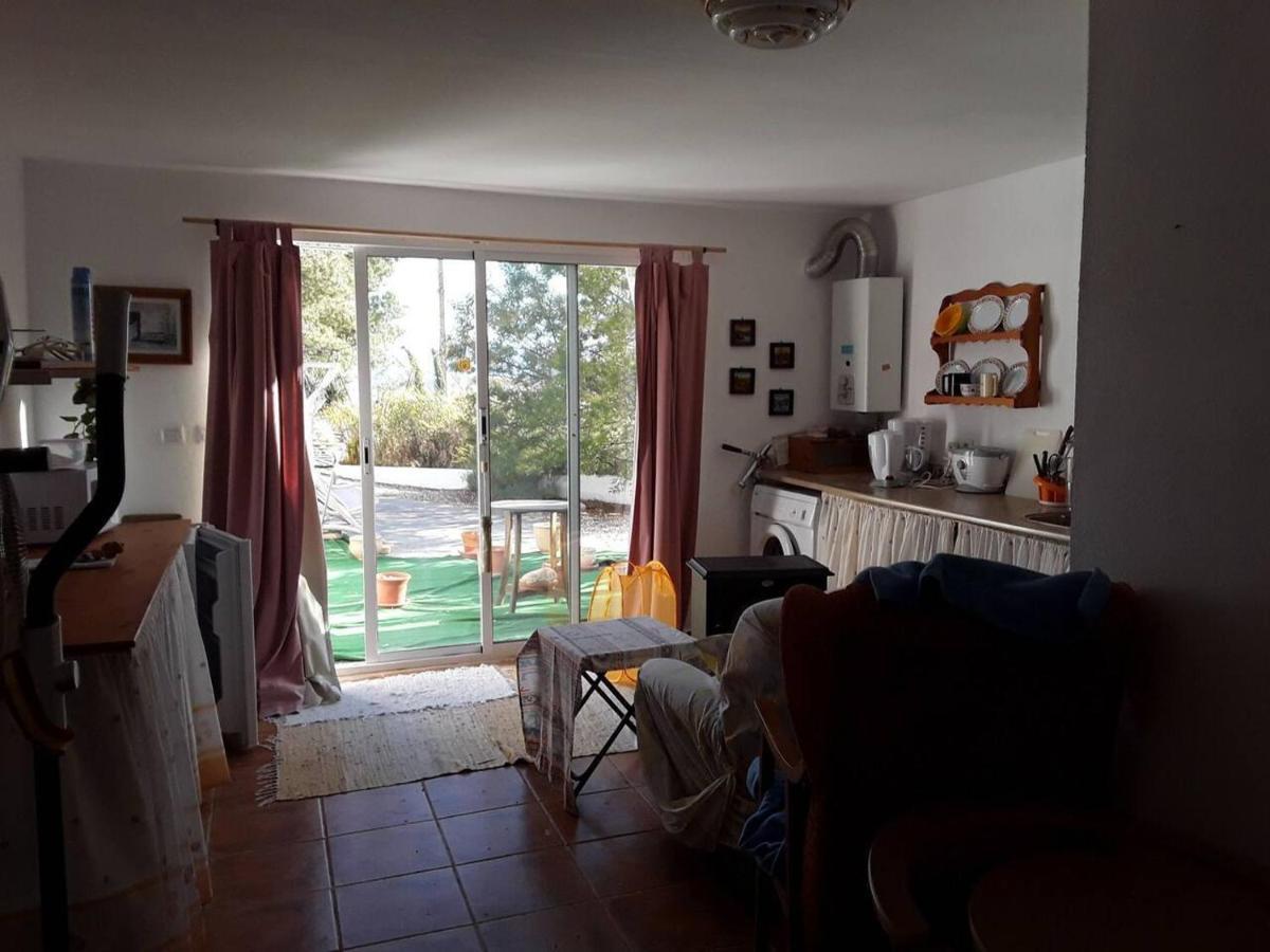 2-Bed Apartment - Sleeps 3 - Parking - Near Albox Exterior photo